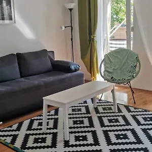 Apartment Homey